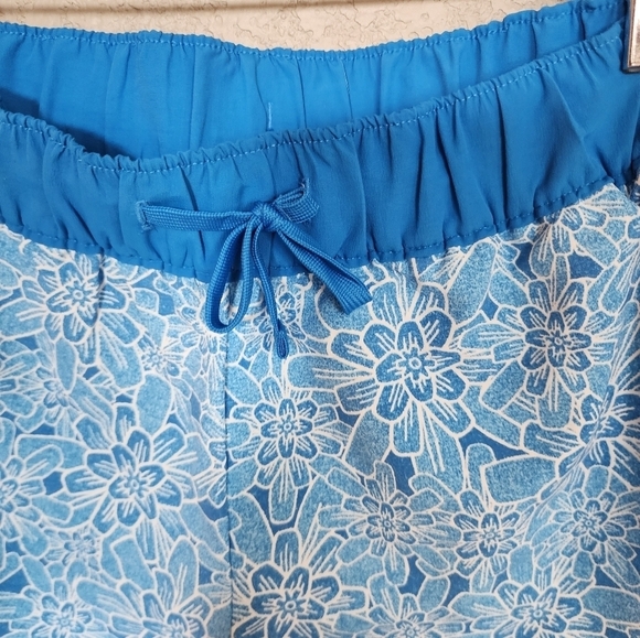 The North Face Swim trucks size Small New 4"inseam - Picture 3 of 8